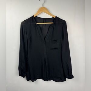 Women’s V-Neck Silk‎ Blouse 3 button with pocket Black size small
